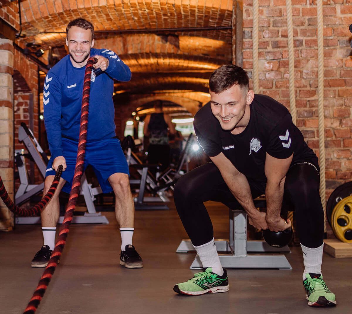 Mitglieder beim Functional Training im aktiVital Dessau Trainingsloft