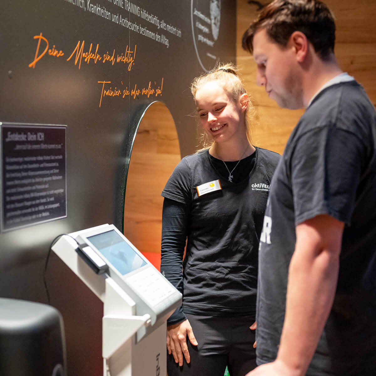 Mitglied bei der inBody Körperanalyse mit Trainerin im aktiVital Dessau